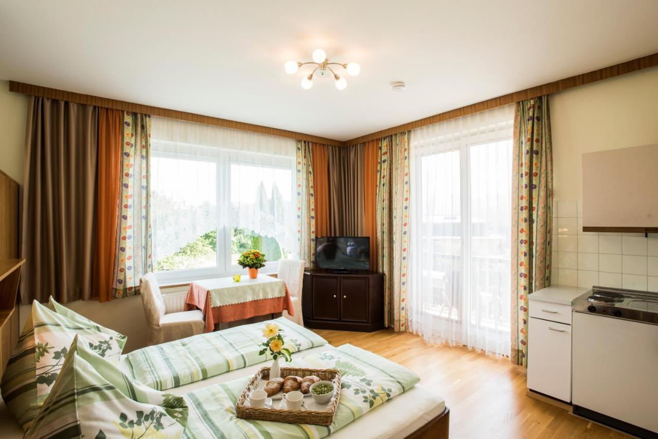 Gaestehaus Karawankenblick Daire Drobollach am Faakersee Dış mekan fotoğraf